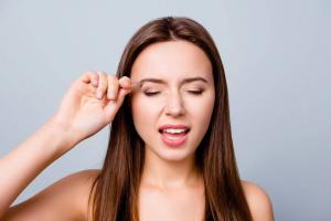 女人右眼皮跳的寓意，女人右眼皮跳是吉是兇？